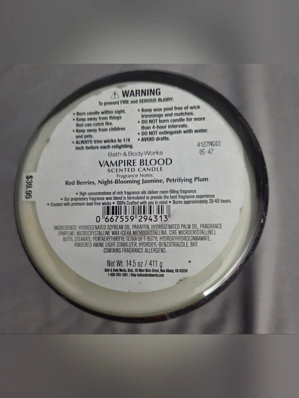 🔺️🆕️🔺️Bath & Body Works Vampire Blood Red Soy Wax Candle - Picture 5 of 5